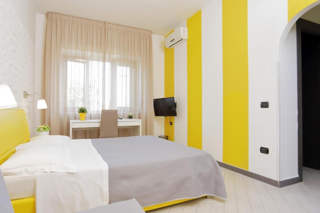 Guest House Le Tre Isole Sorrent Exterior foto